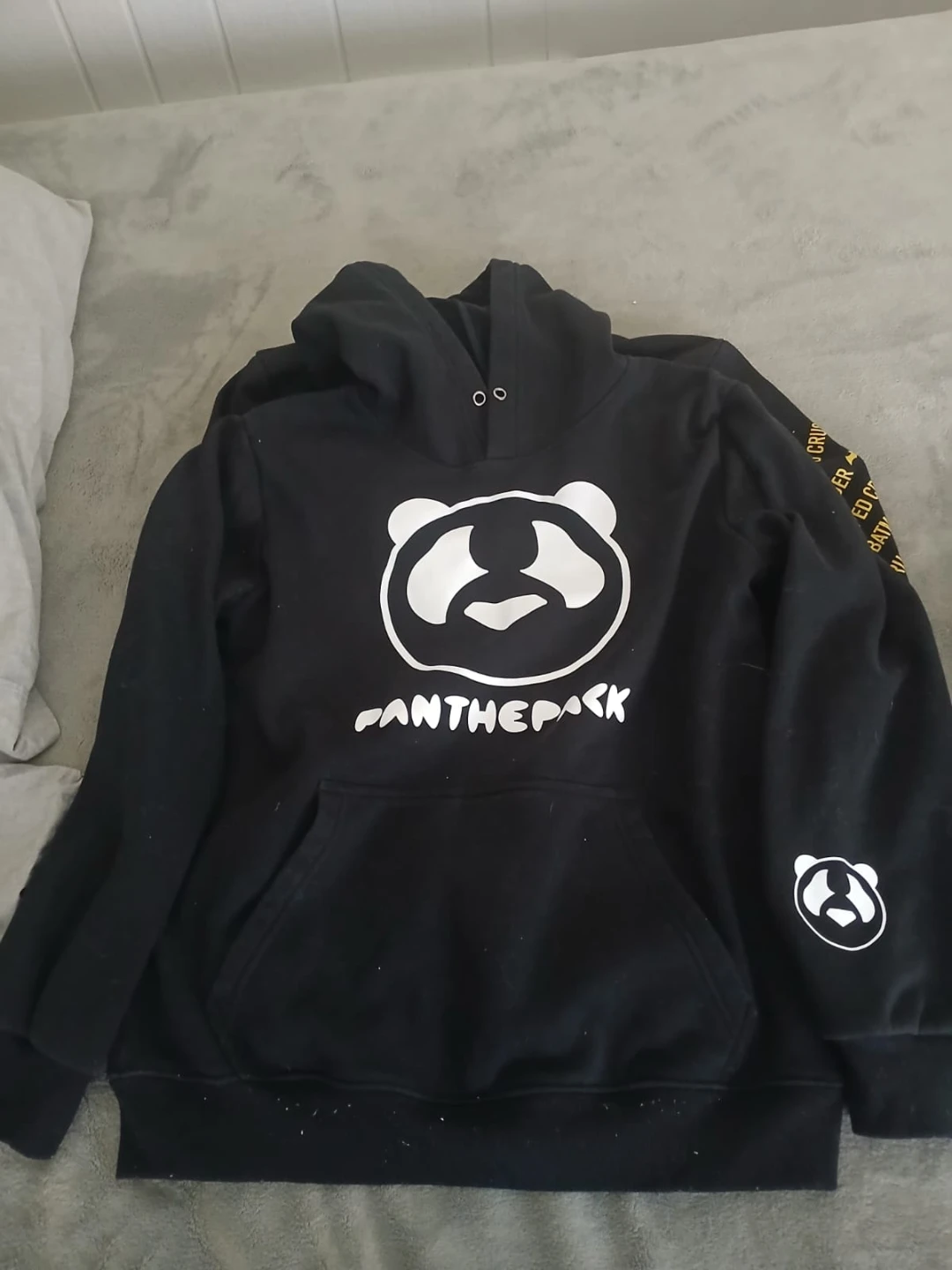 Bundle of 4 tops: hoodie, sweatshirt, jacket - photo 4