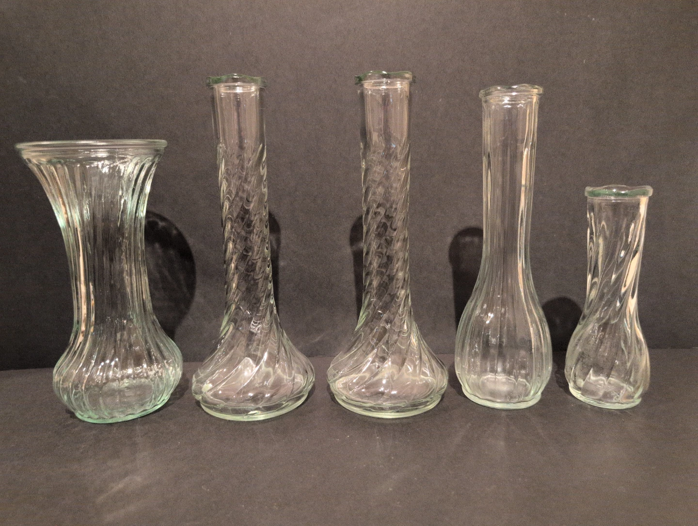 9 Vintage Hoosier & Cleveland Glass Vases - photo 3
