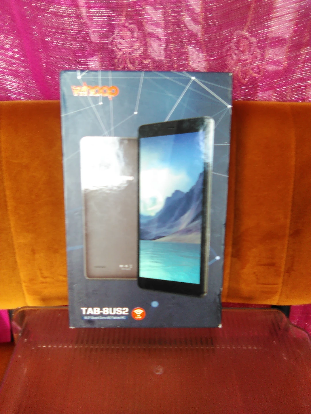 Whoop TAB-8US2 8" Tablet PC