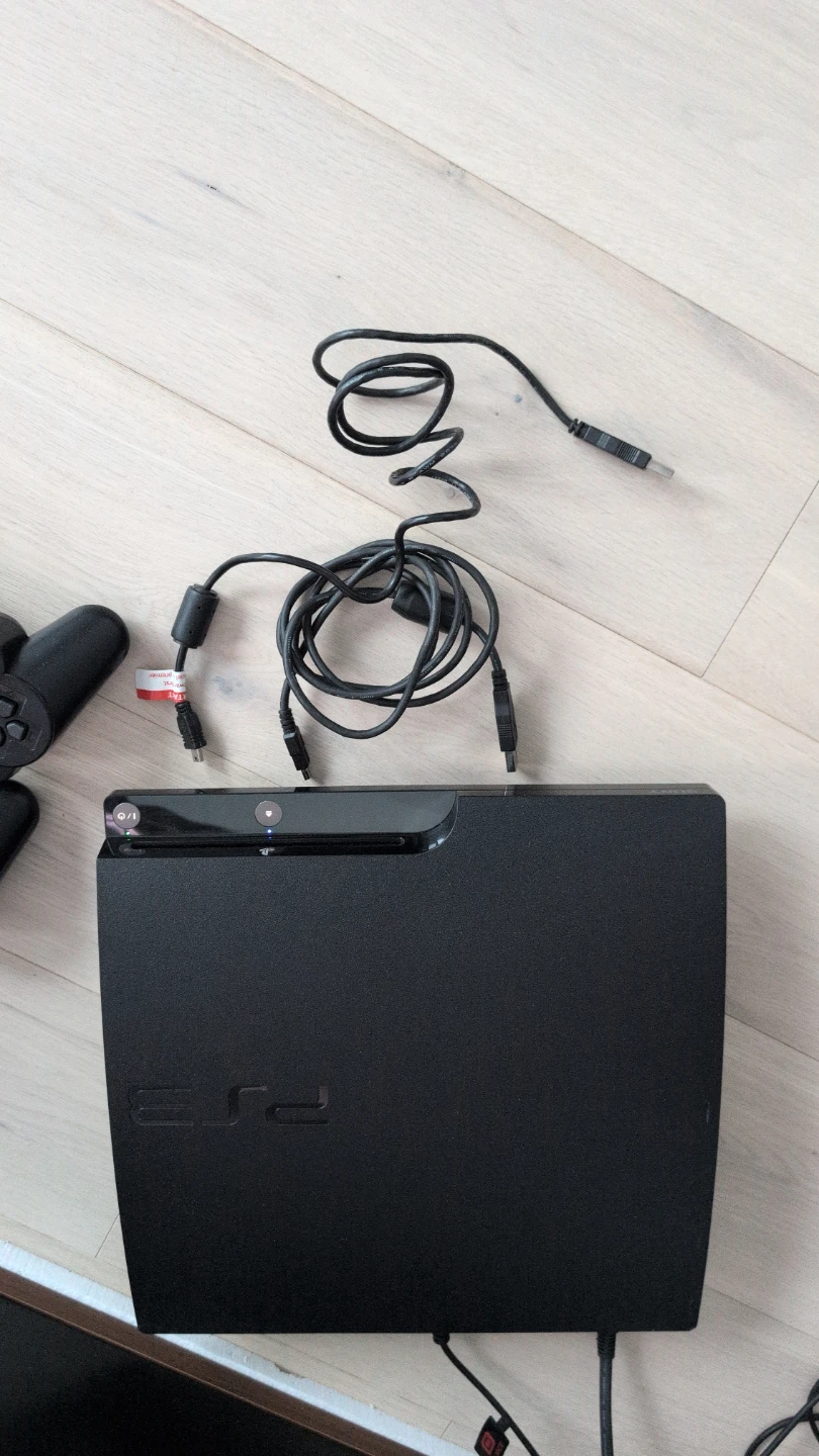 Sony Playstation 3 Slim (PS3) with Games & Controllers - photo 4