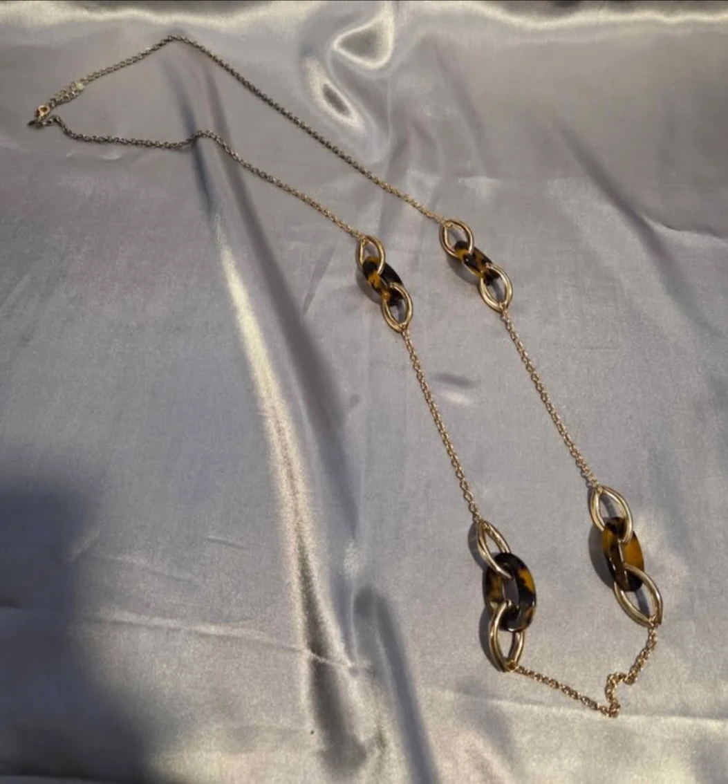Vintage NRQ Tortoise Bead & Gold Tone Necklace