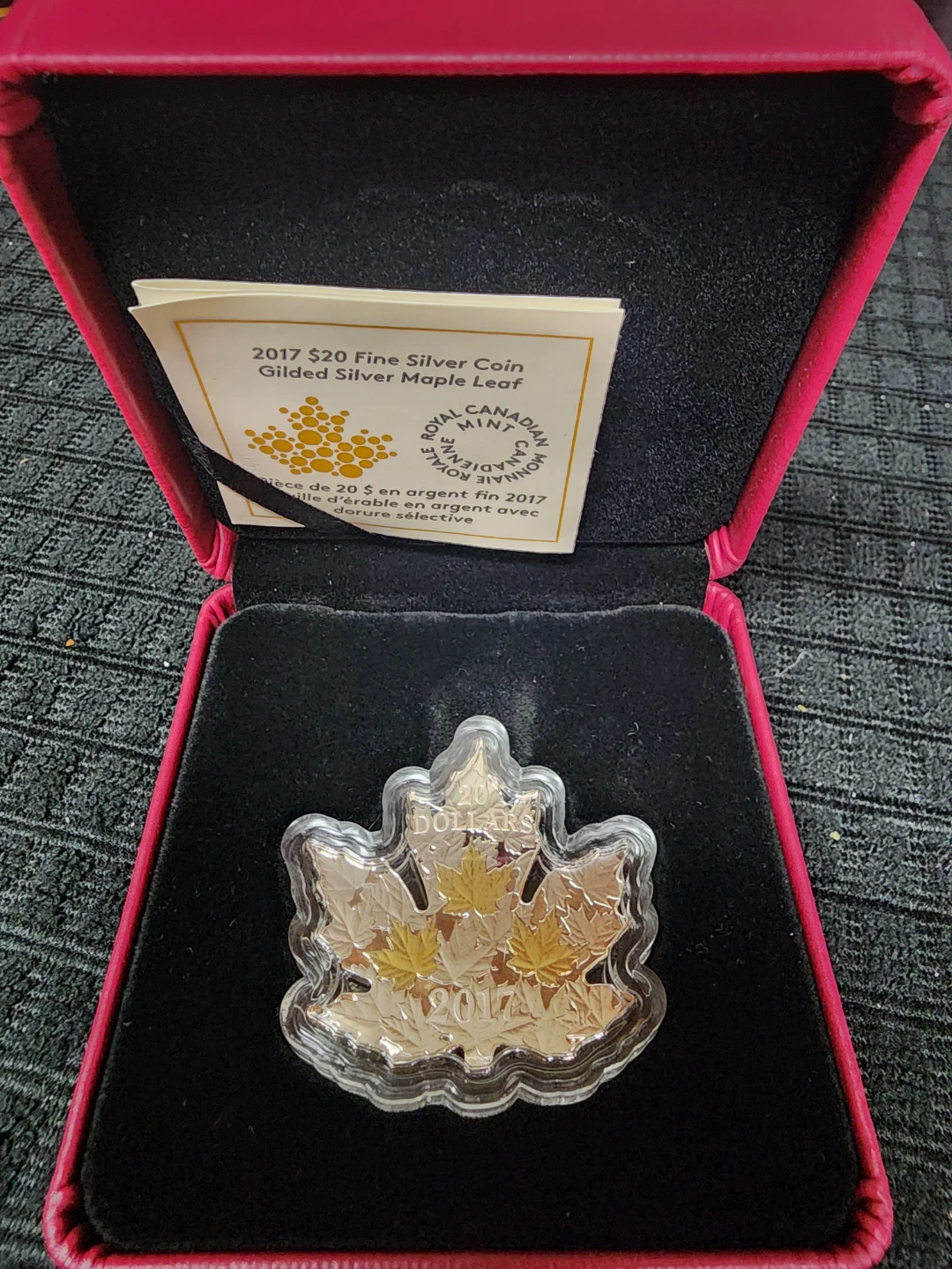 2017 $20 Fine Silver Gilded Maple Leaf Coin - photo 2