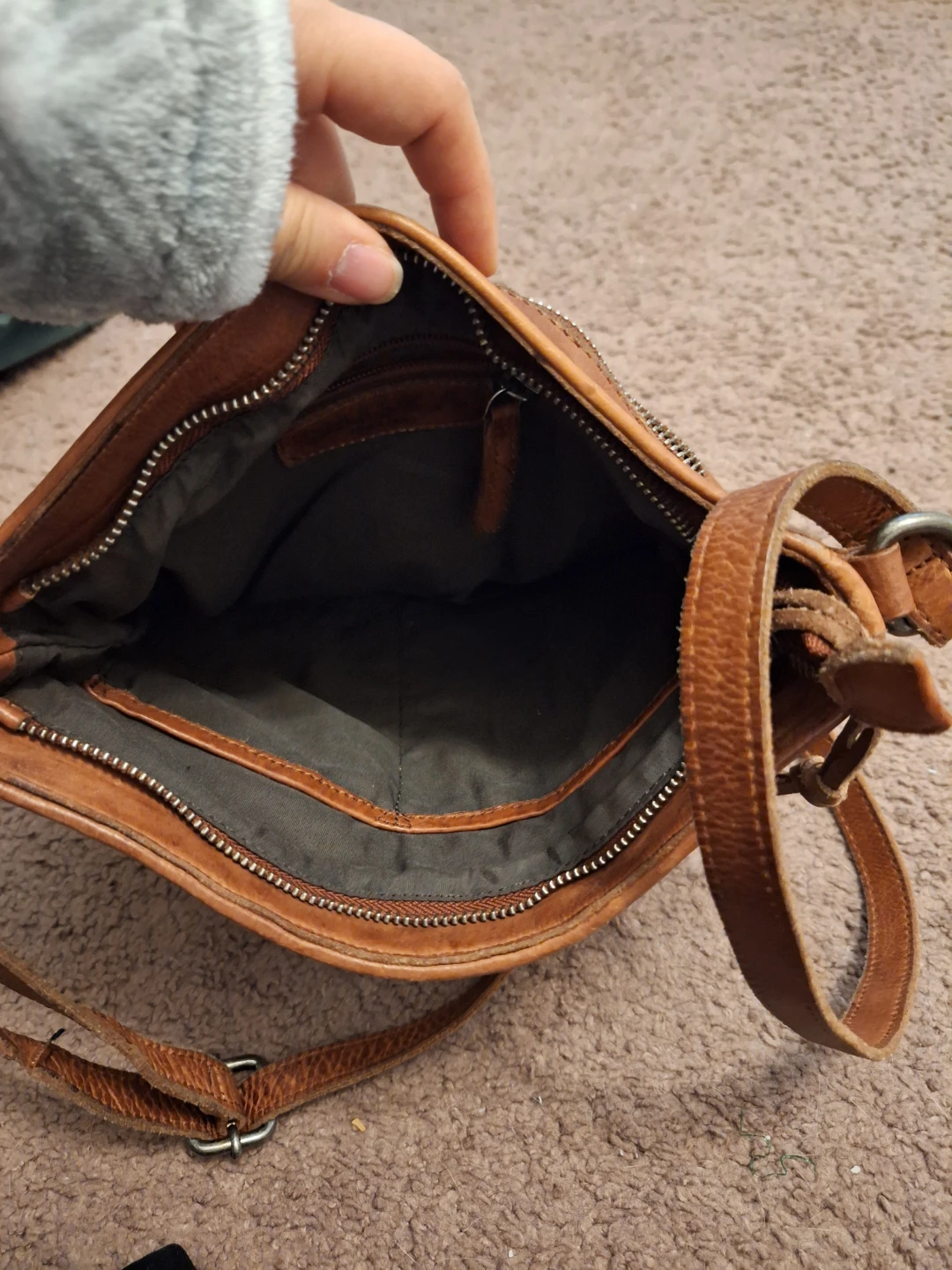 Valenca Holland Crossbody Bag - photo 4