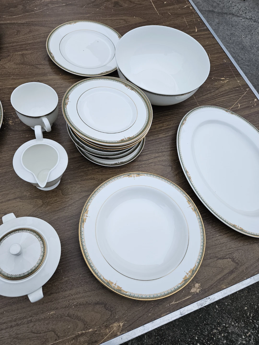 75 piece mikasa Bone china set - photo 4
