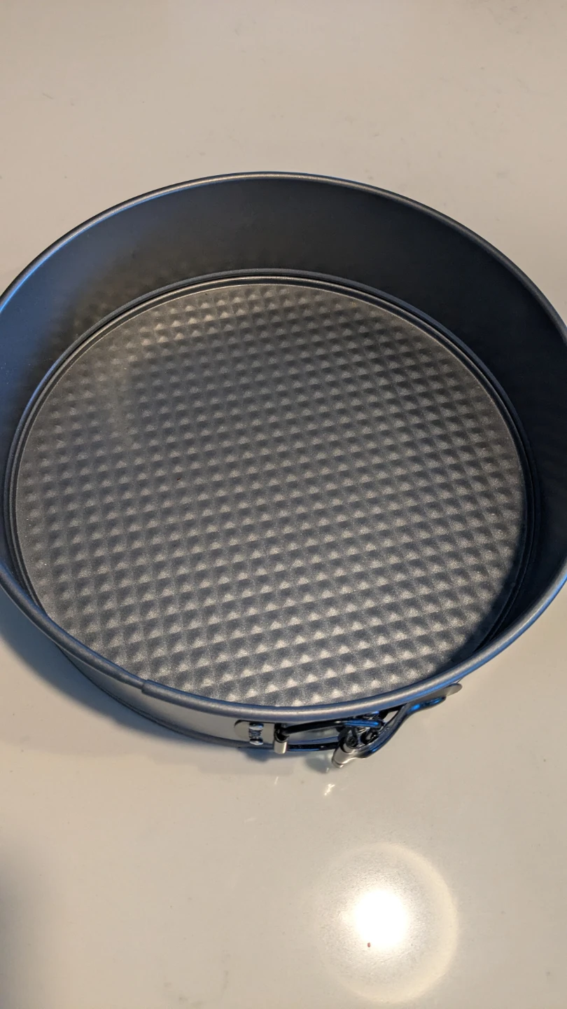 Wilton Springform Pans, Set of 3 - photo 2