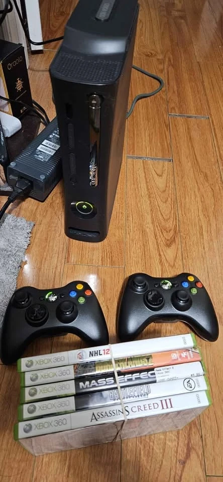 Xbox 360 Console with Games & Controllers