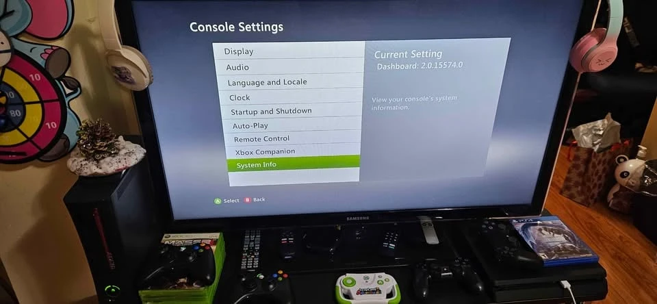 Xbox 360 Console with Games & Controllers - photo 2