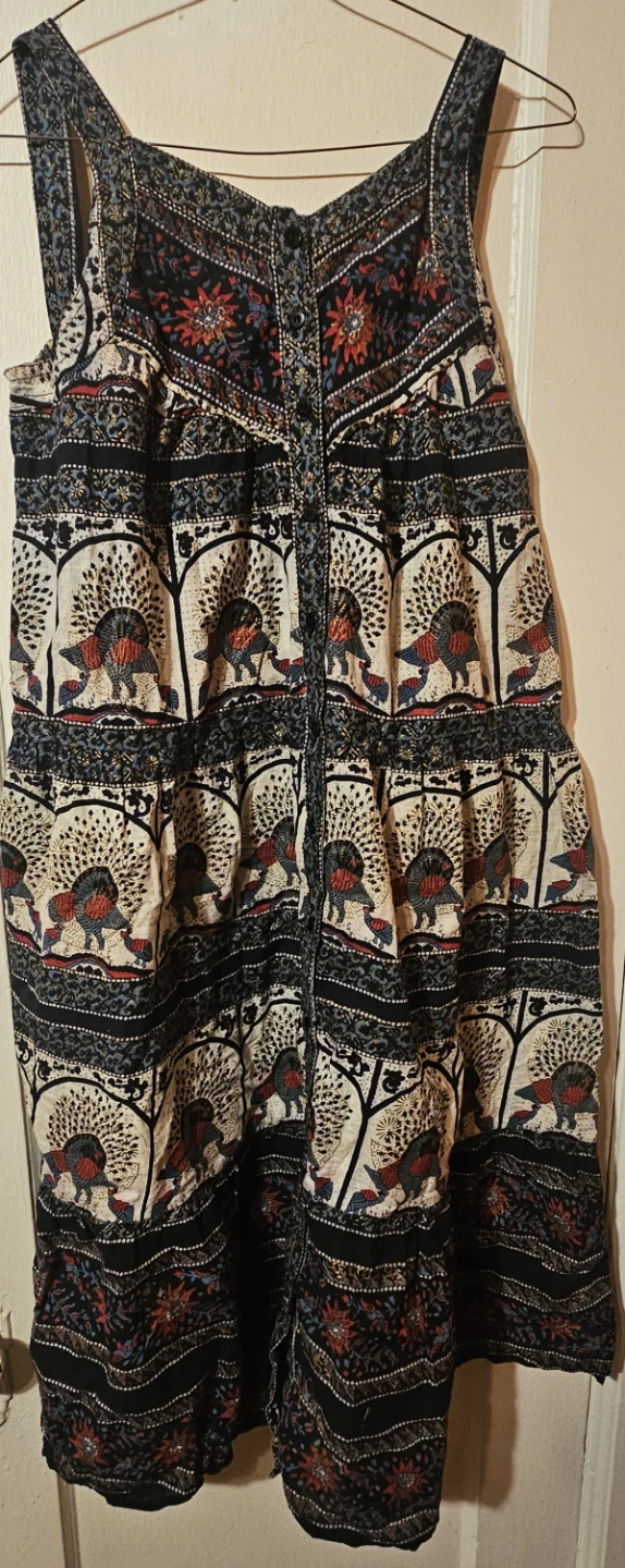 Women casual dress. Size Medium