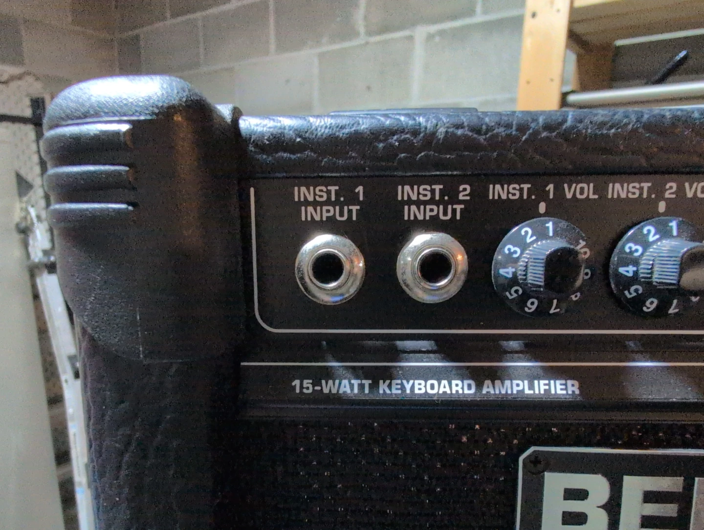 Behringer Ultratone KT108 Keyboard Amplifier - photo 4