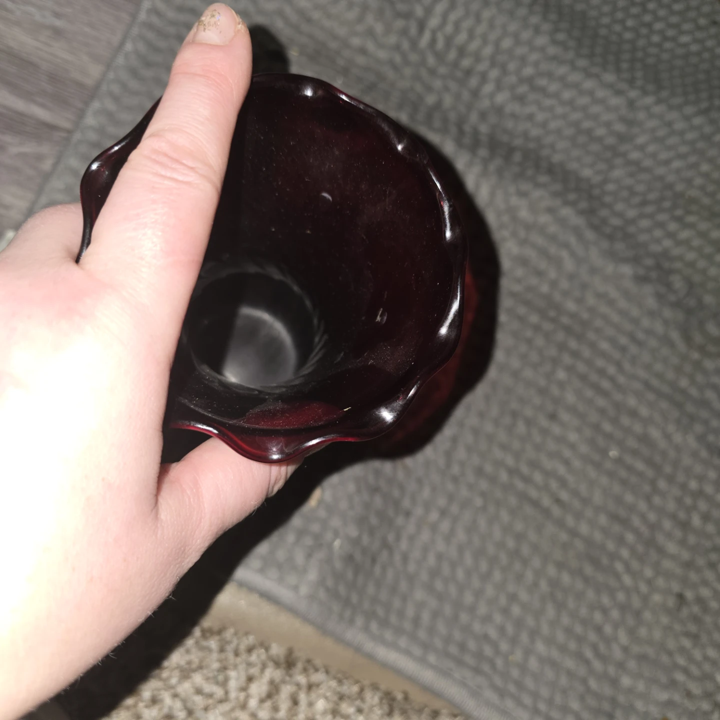 Red Glass Vase - photo 4