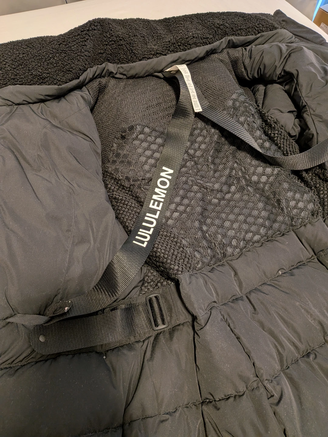 Lululemon 600-Down-Fill Parka (size 6) - photo 5