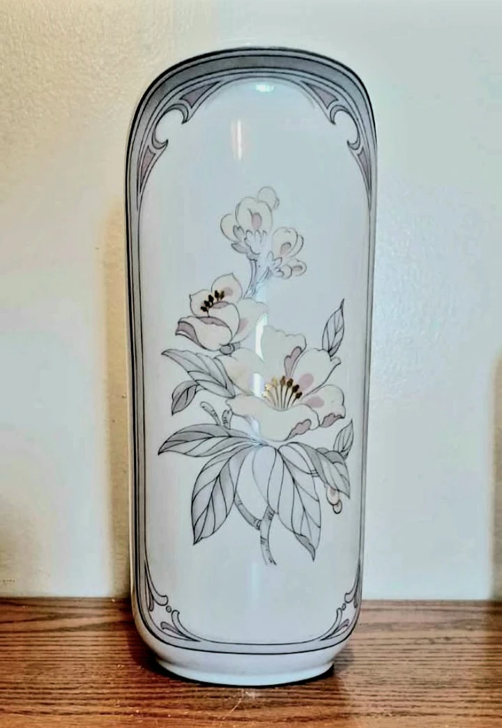 Vtg W. German Kaiser Chantal Vase