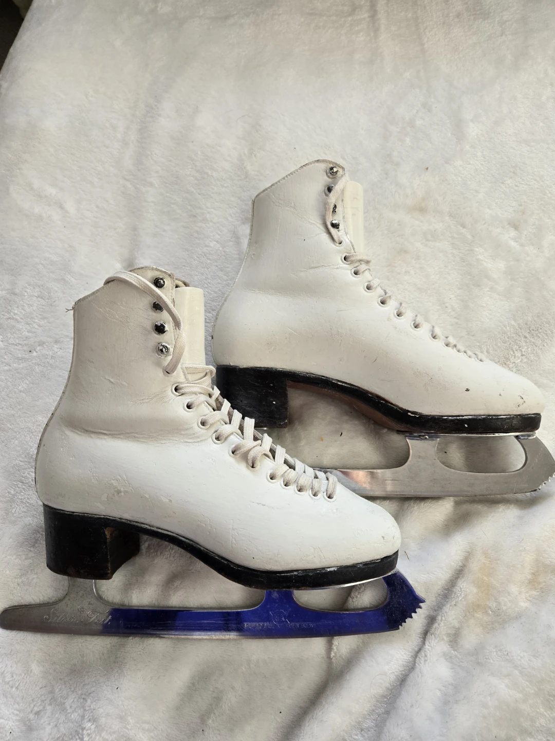 Silver Test White Leather Figure Skates - Size 3 to 4