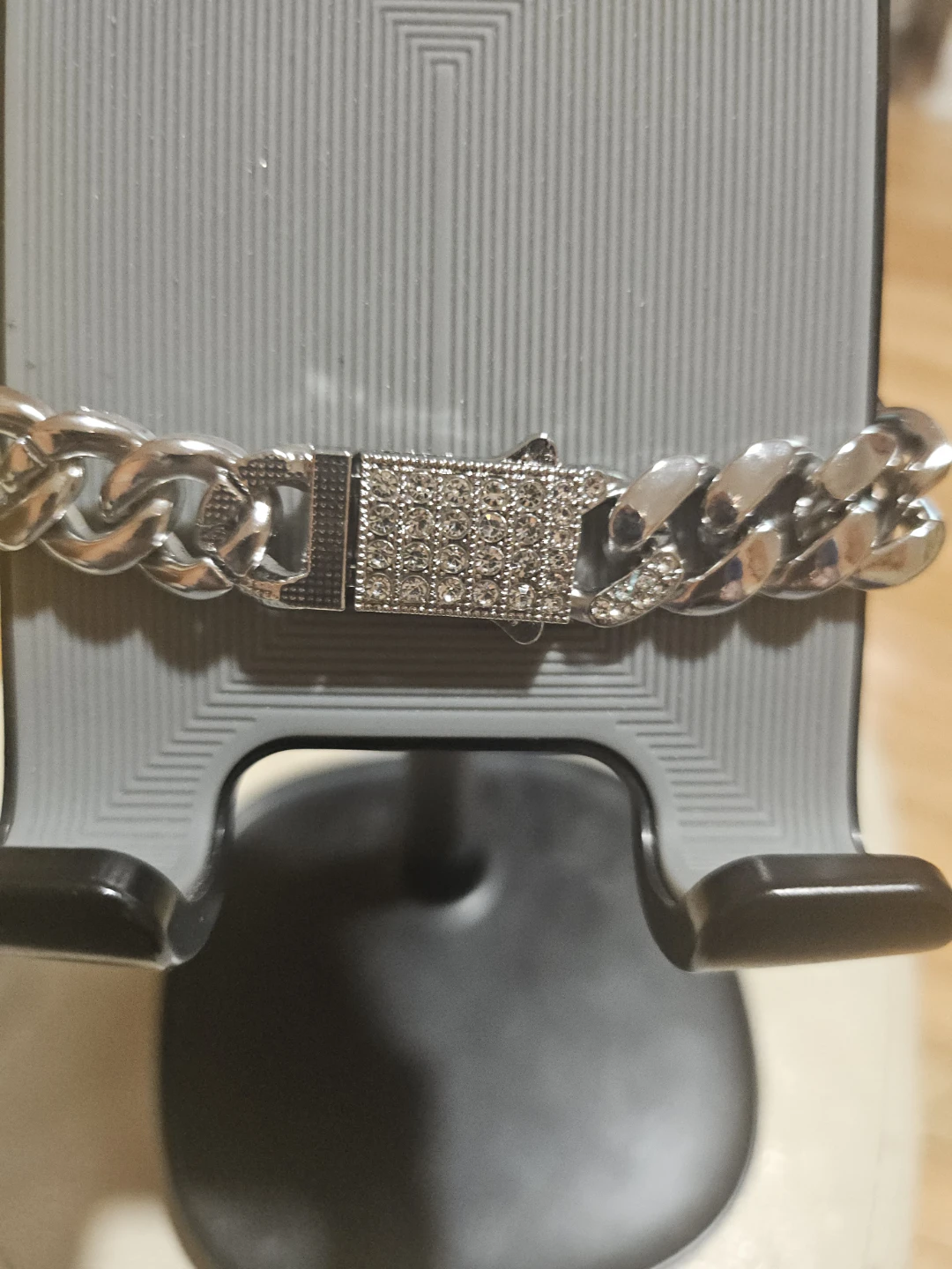 AJ High-Quality Chain Bracelet with Rhinestone Clasp - photo 3