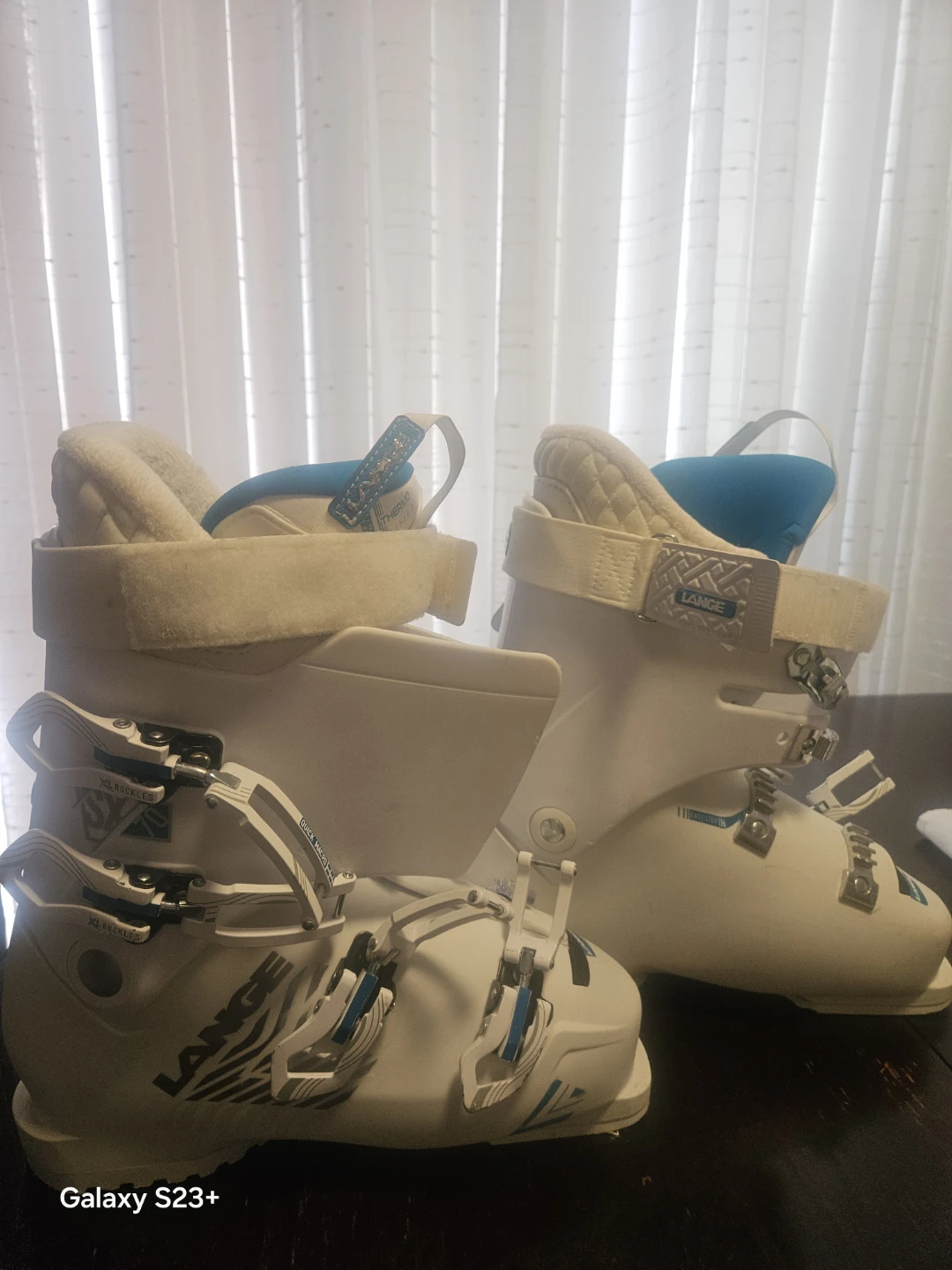 Lange Ski Boots - Size 25.5 - photo 2