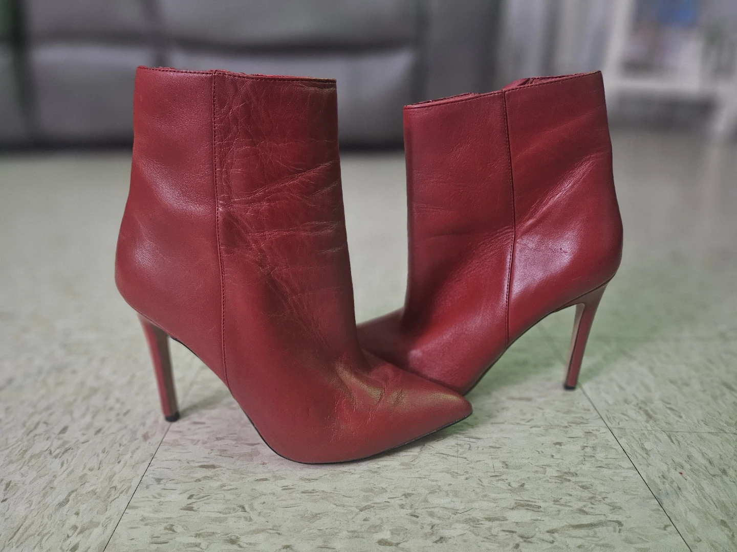 Red Leather - photo 2