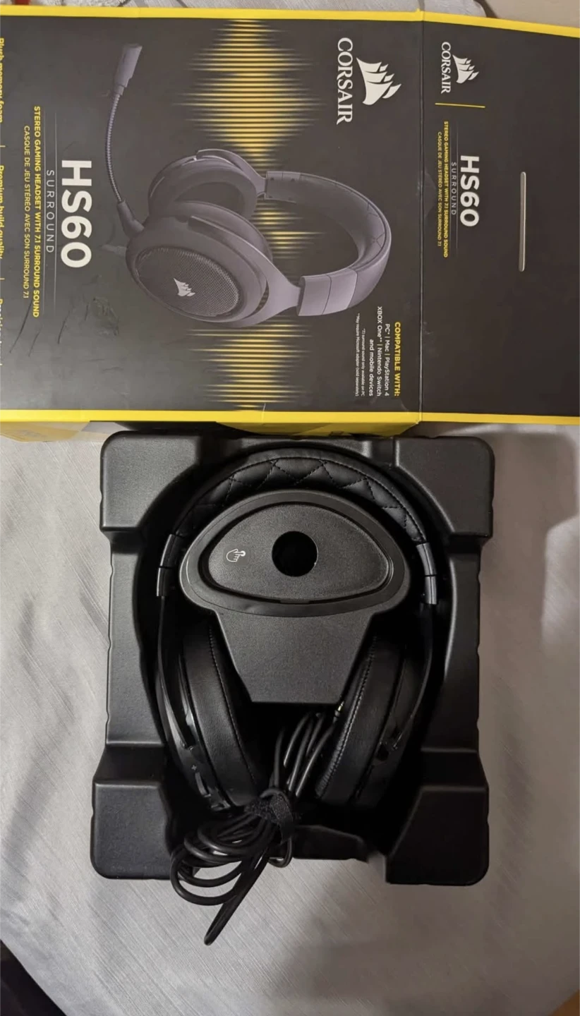 Corsair HS60 Surround Gaming Headset - New in Box - photo 2