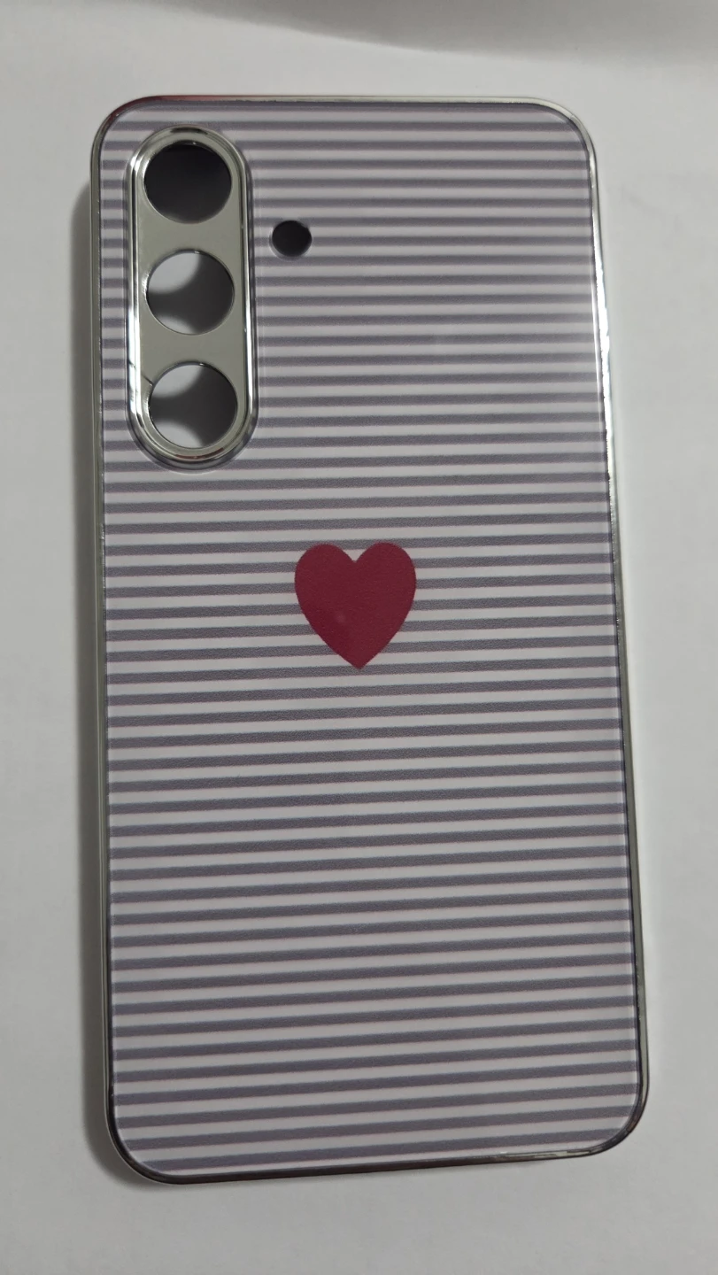 Samsung S25 Phone Case - Striped Heart Design