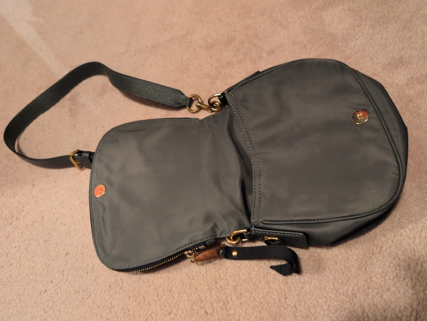 Marc Jacobs Grey Nylon Crossbody Bag - photo 2