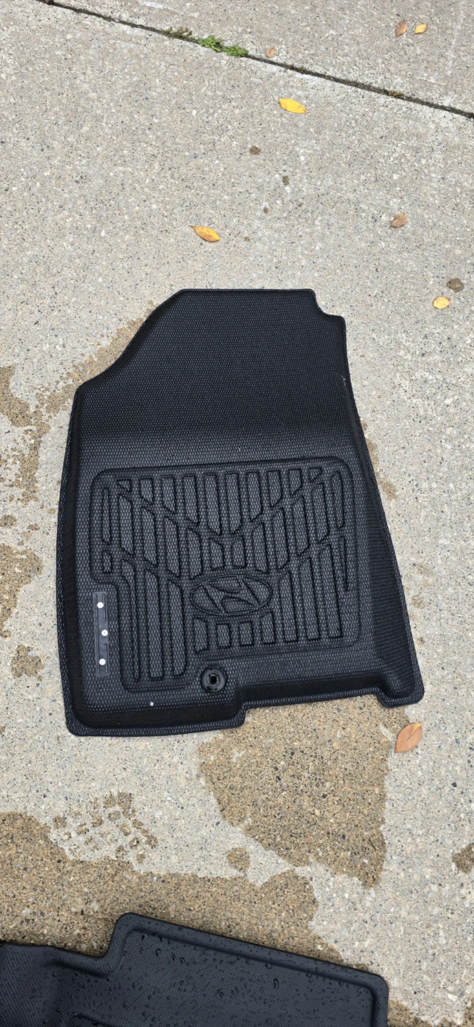 Hyundai Tucson All-Weather Floor Mats - photo 2