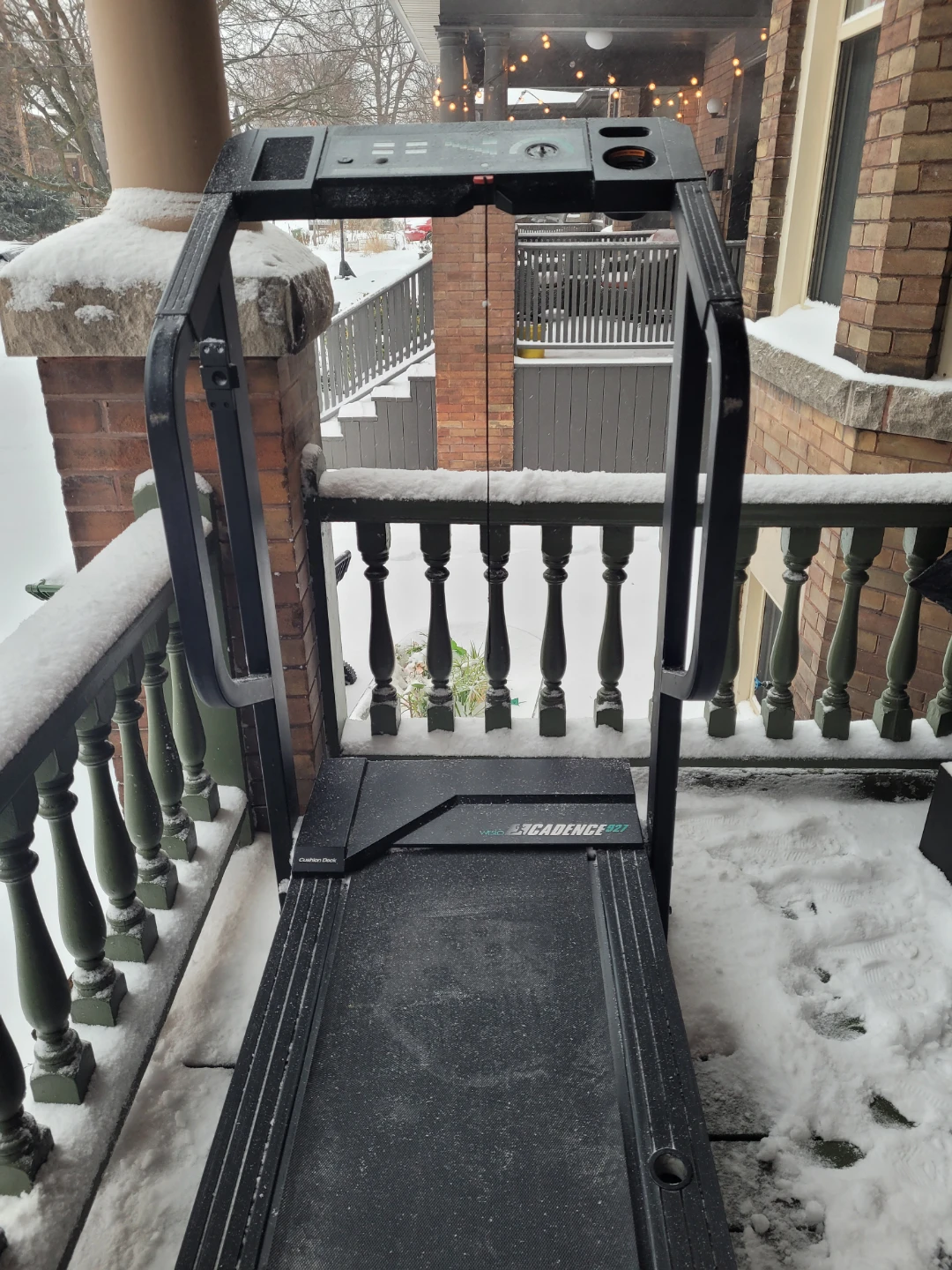 Weslo Cadence GVT Treadmill with Spacesaver Design - photo 2