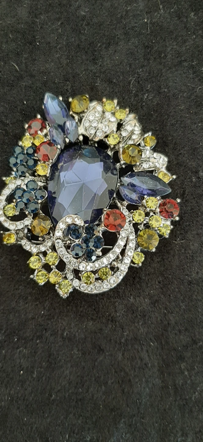 Vintage Style Brooch with Gemstones