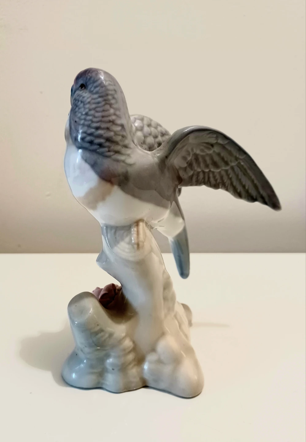 Vtg Hand Painted Miquel Requena Parakeet Figurine - photo 3
