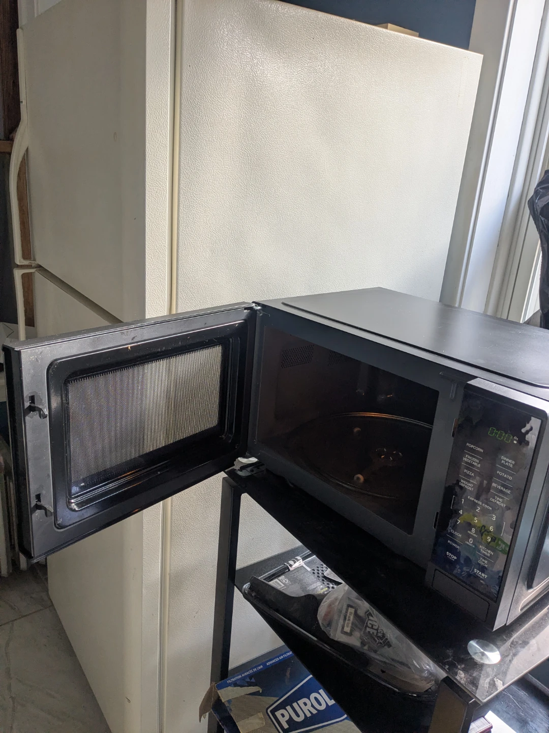 Black Microwave 1.1cubic ft - photo 2