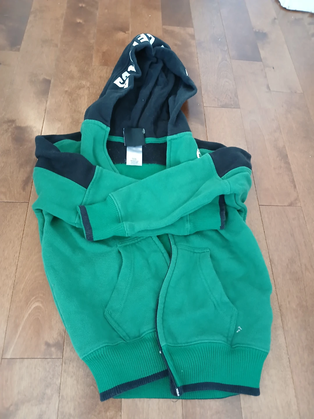 Kids Boston Celtics Basketball Jersey and Shorts Set 7-8 - photo 3
