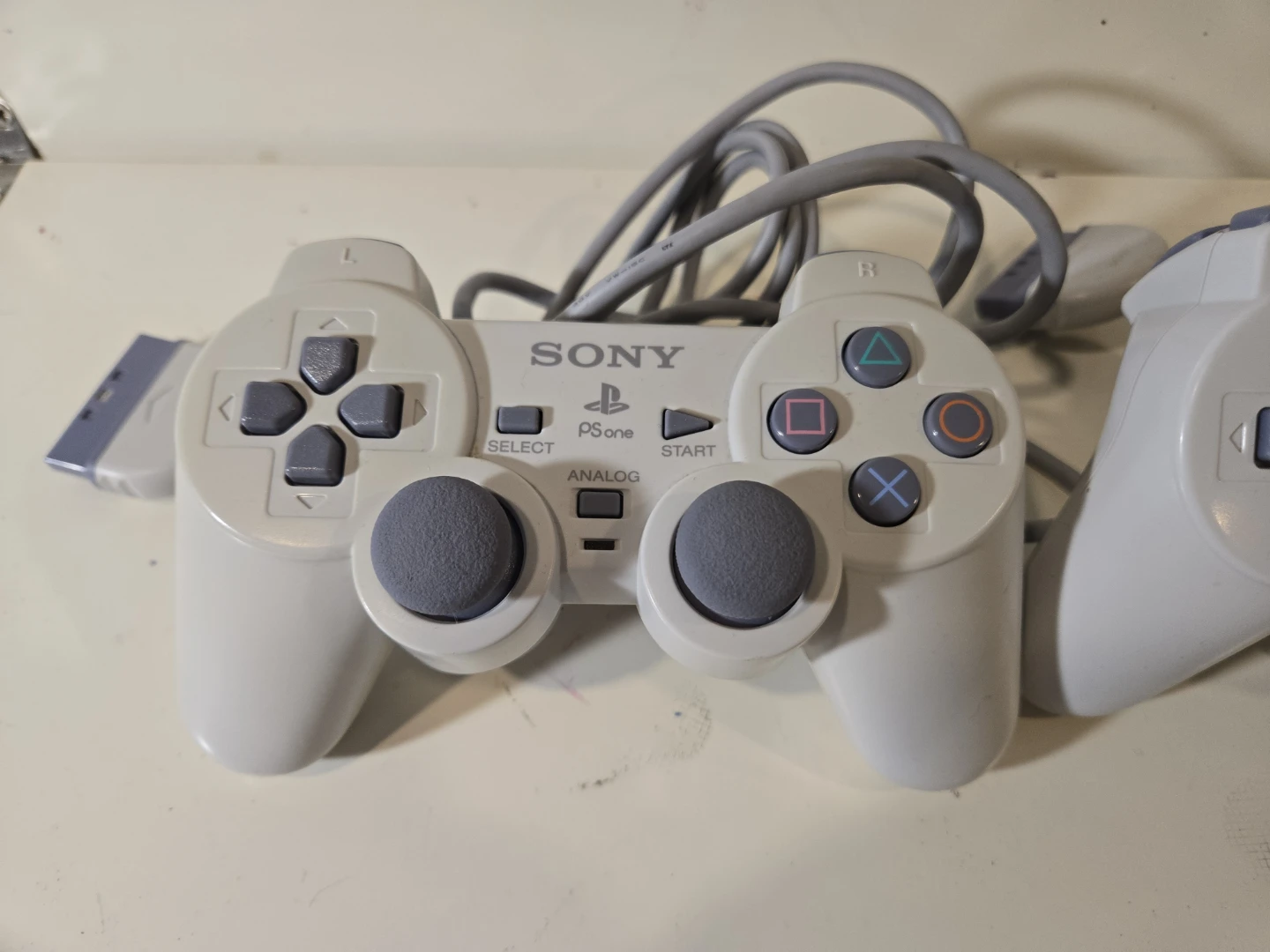 Ps one slim dualshock controllers - photo 2