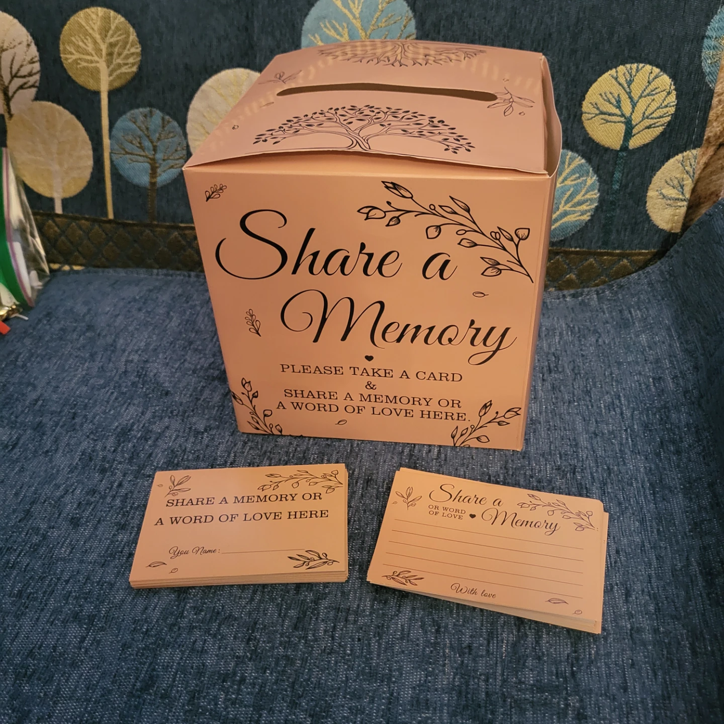 Share a Memory Card Box with Cards