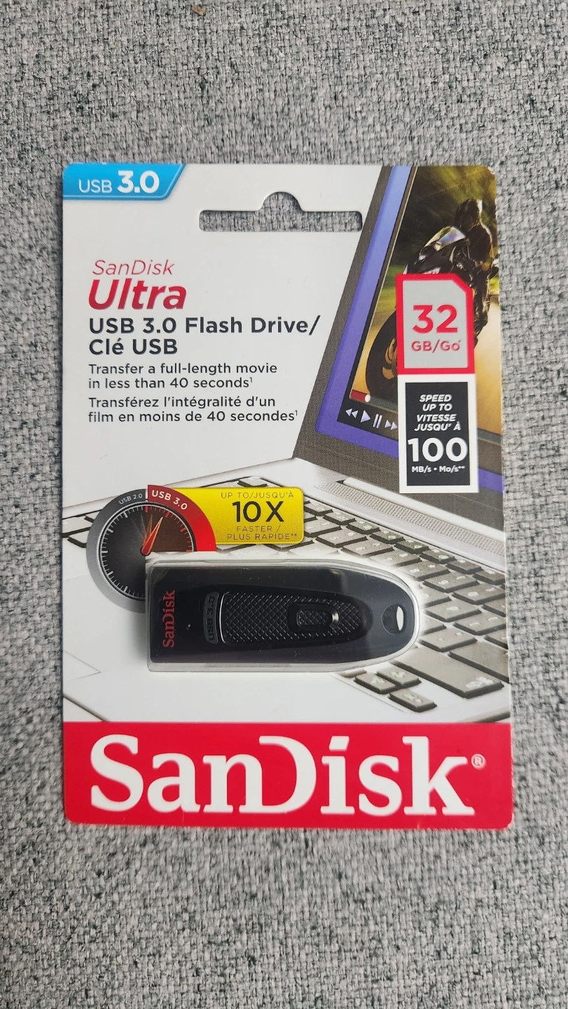 SanDisk Ultra 32GB USB 3.0 Flash Drive