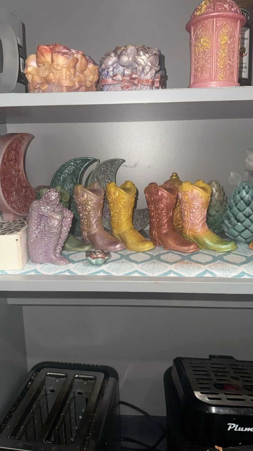 Collection of Decorative Candles - photo 4