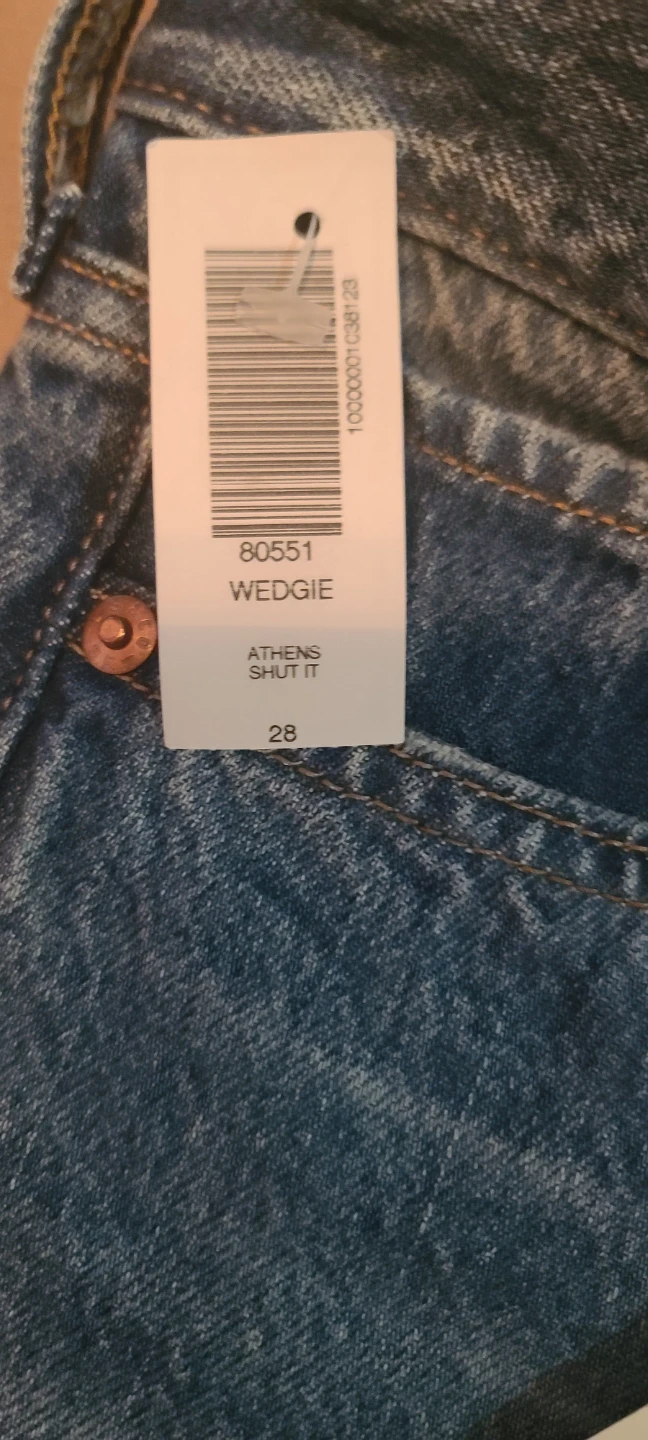 Levi's Women's Wedgie Jeans - Size 28 - photo 4