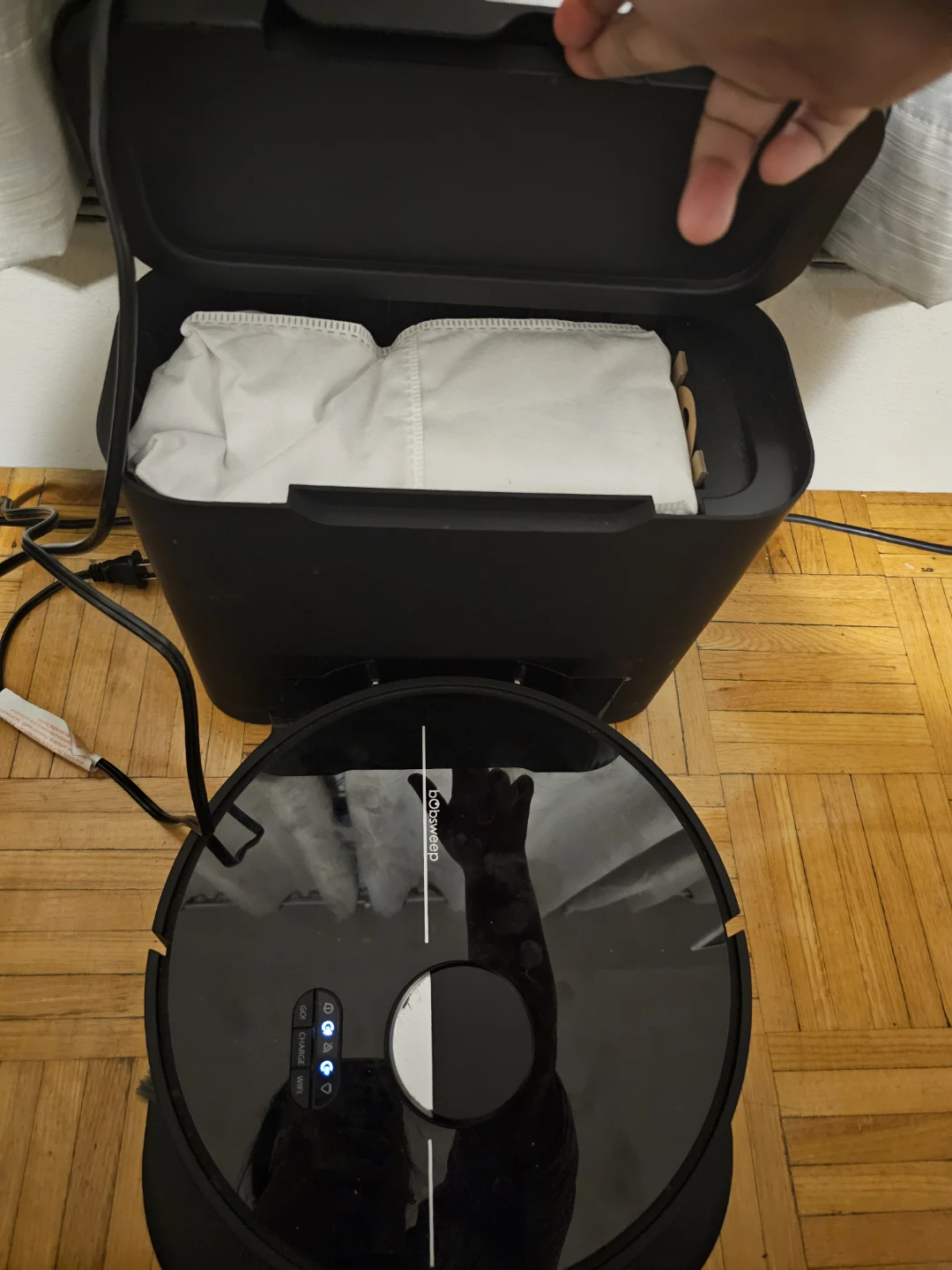 bObsweep Dustin Self-Emptying Robot Vacuum - photo 3