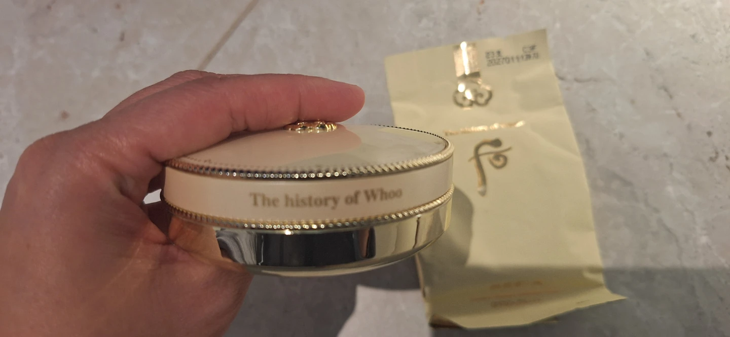 The History of Whoo Luxury Golden Cushion SPF50