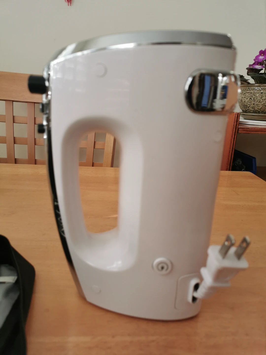 Oster Hand Mixer with Case and Attachments - photo 3