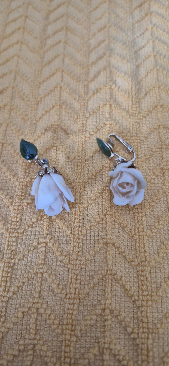 Rose Floral Clip-on Earrings - photo 2