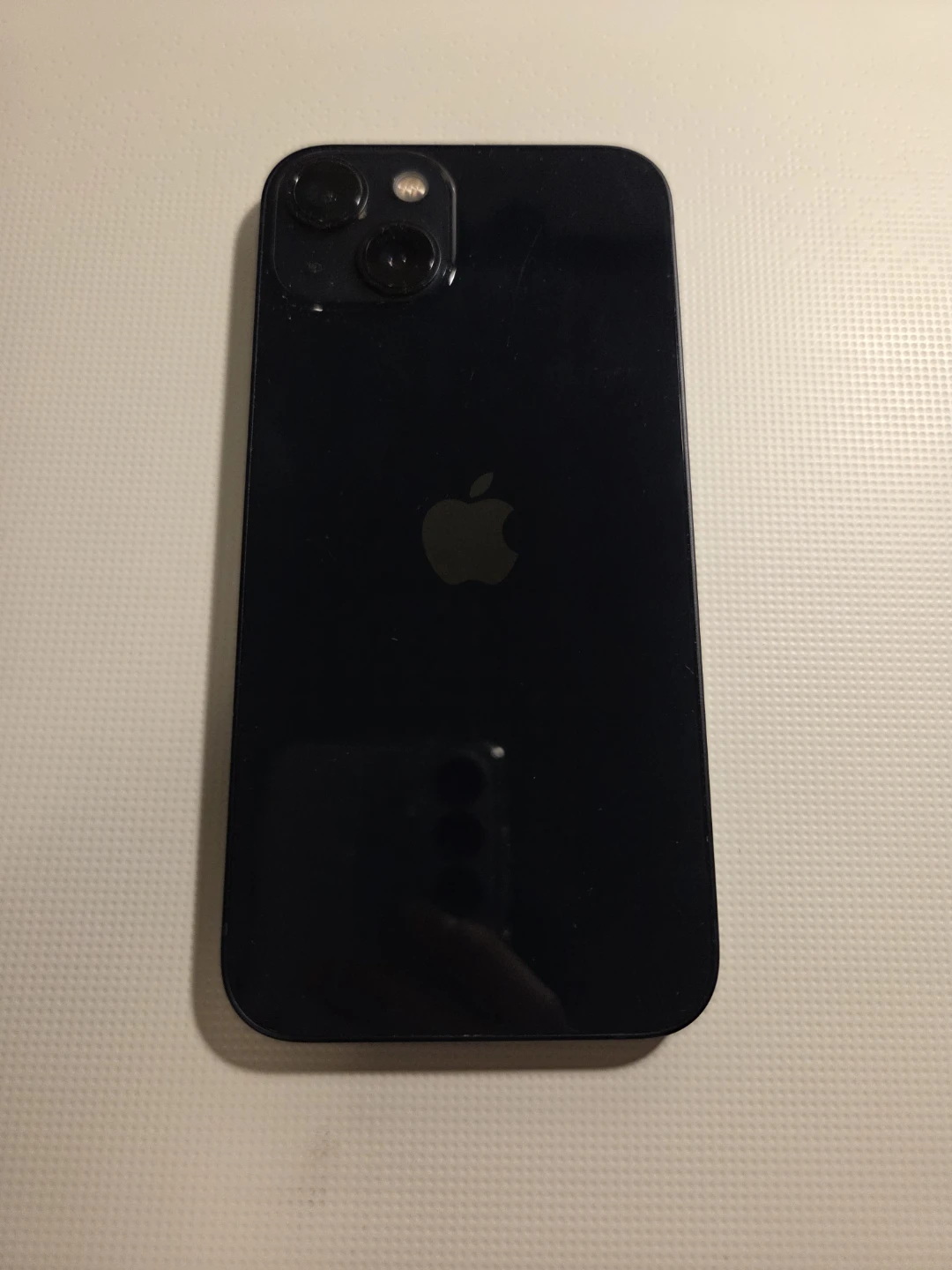 Apple iPhone 13 - Midnight Black