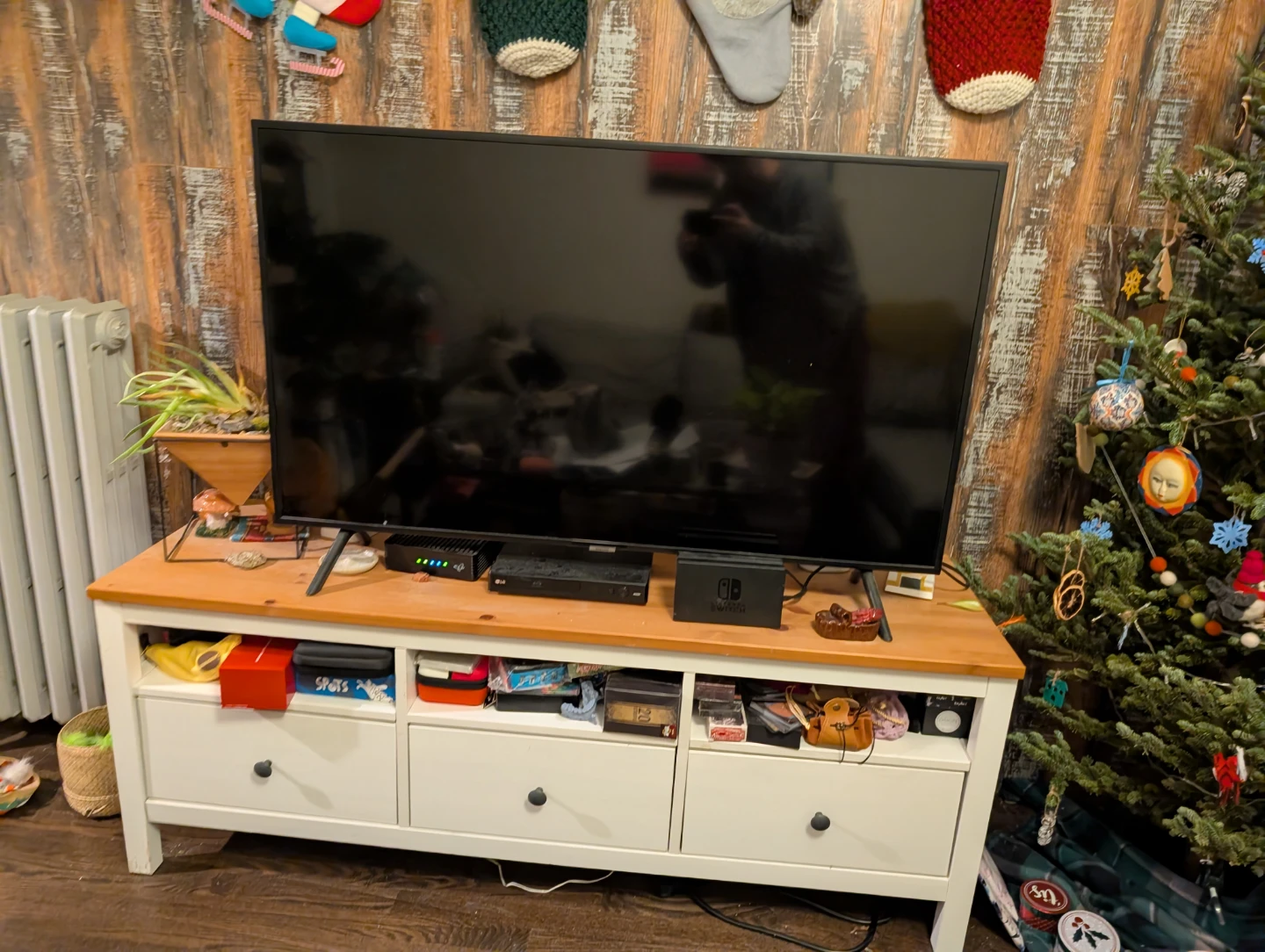 IKEA Hemnes TV Bench - White Stain/Light Brown