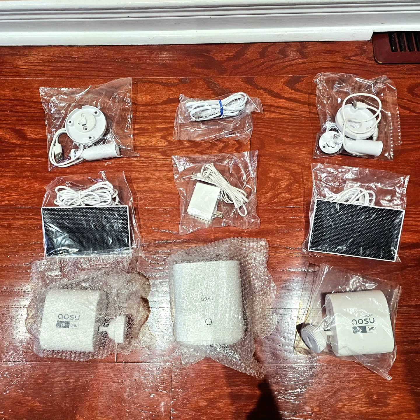 AOSU 2K WiFi Solar Security Cameras Wireless Outdoor - photo 2