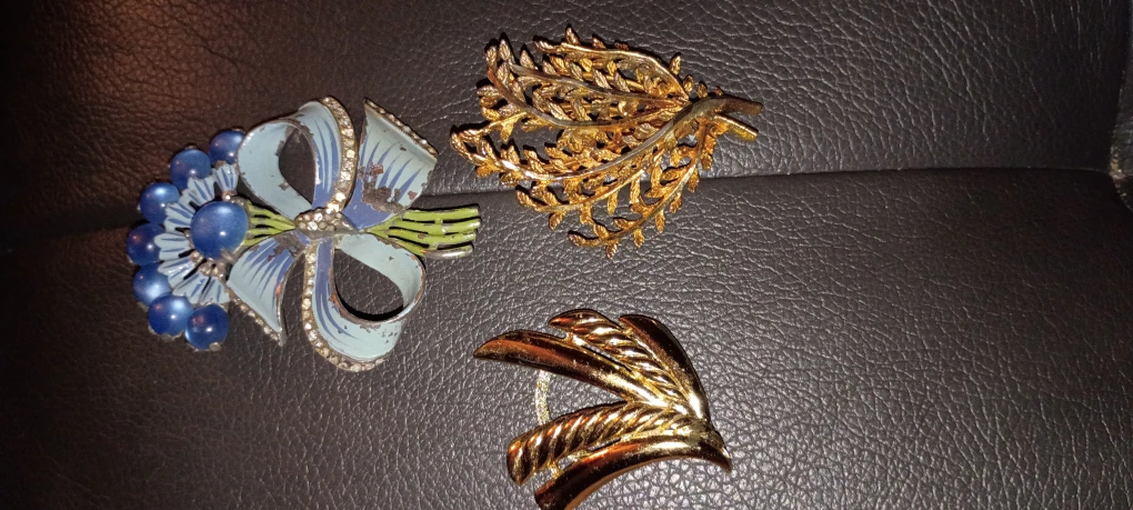 Vintage 1940's Brooches - photo 5