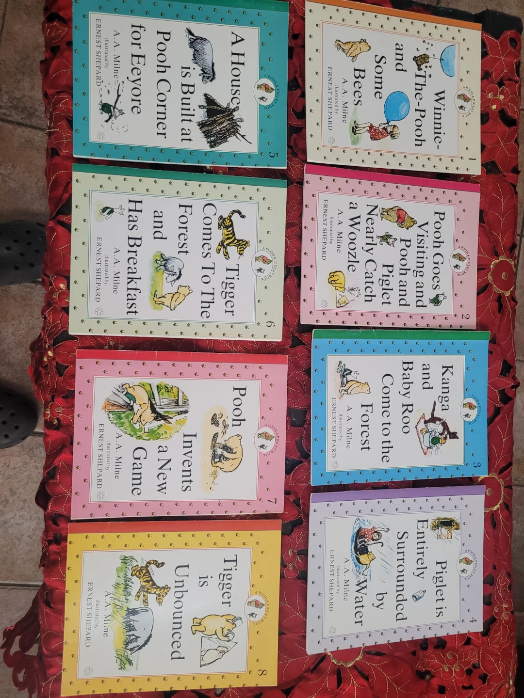New 1990 Winnie the Pooh Classic 8 Book Collection