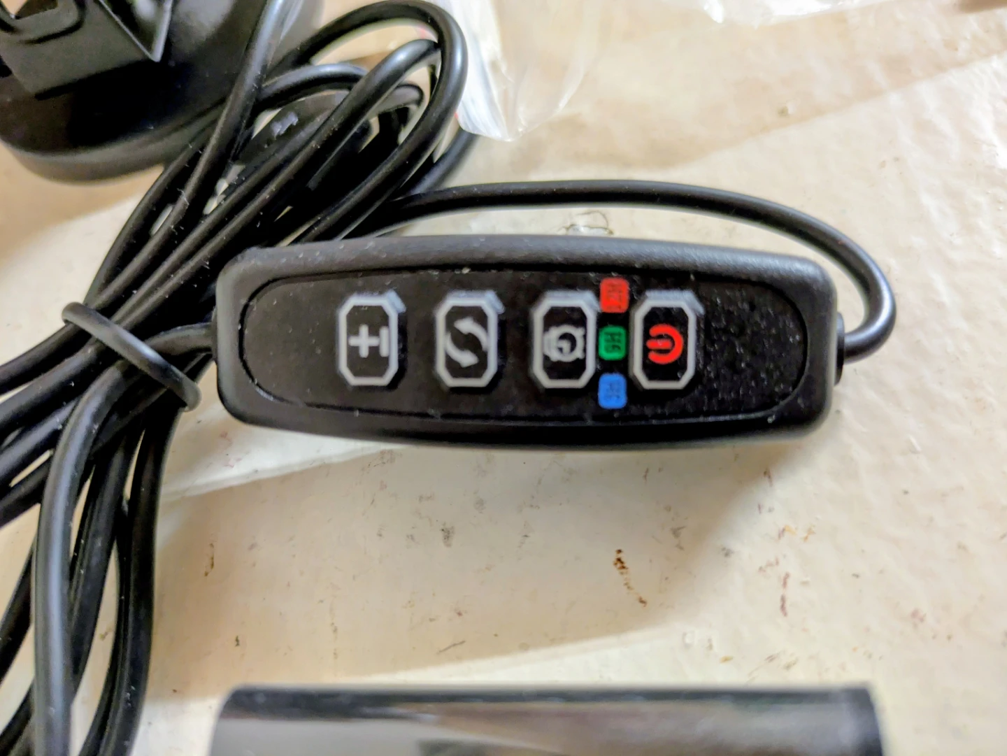 New- Waterproof LED Multi Colour Spotlight - photo 2