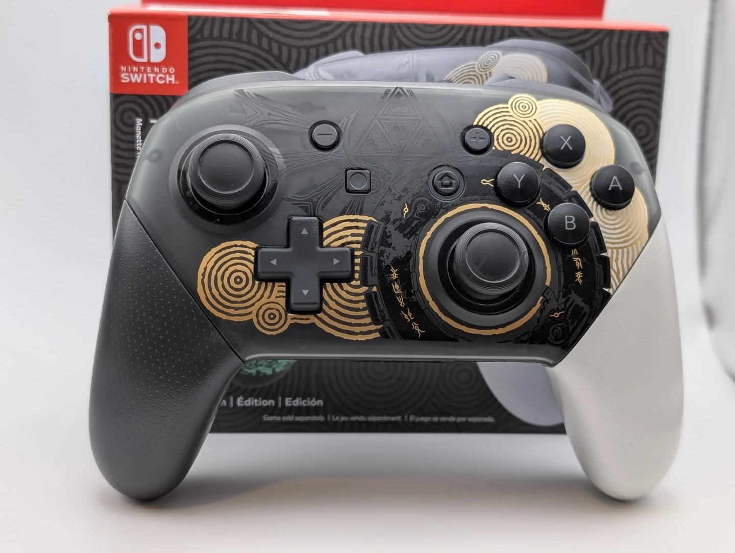 Nintendo Switch Pro Controller - Tears of the Kingdom Ed. - photo 2