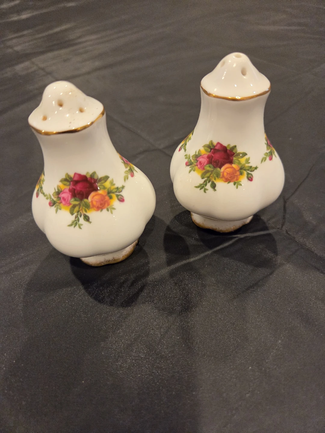 Royal Albert Old Country Roses Salt & Pepper Shakers
