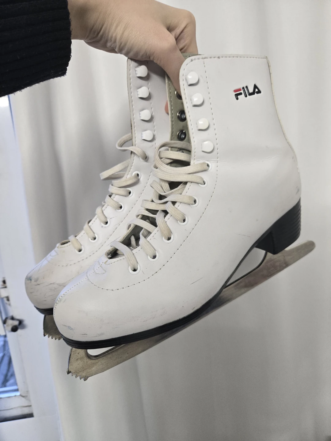 Fila White Ice Skates Size US 7 - photo 2