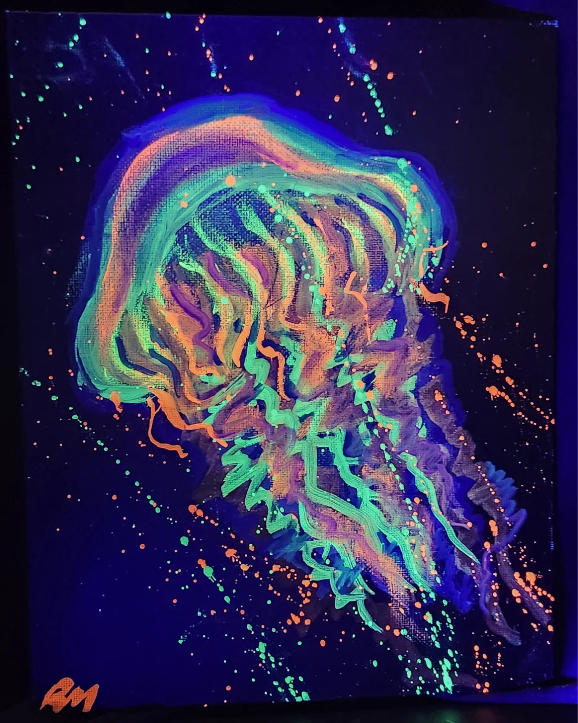 Jellyfish blacklight painting - photo 4