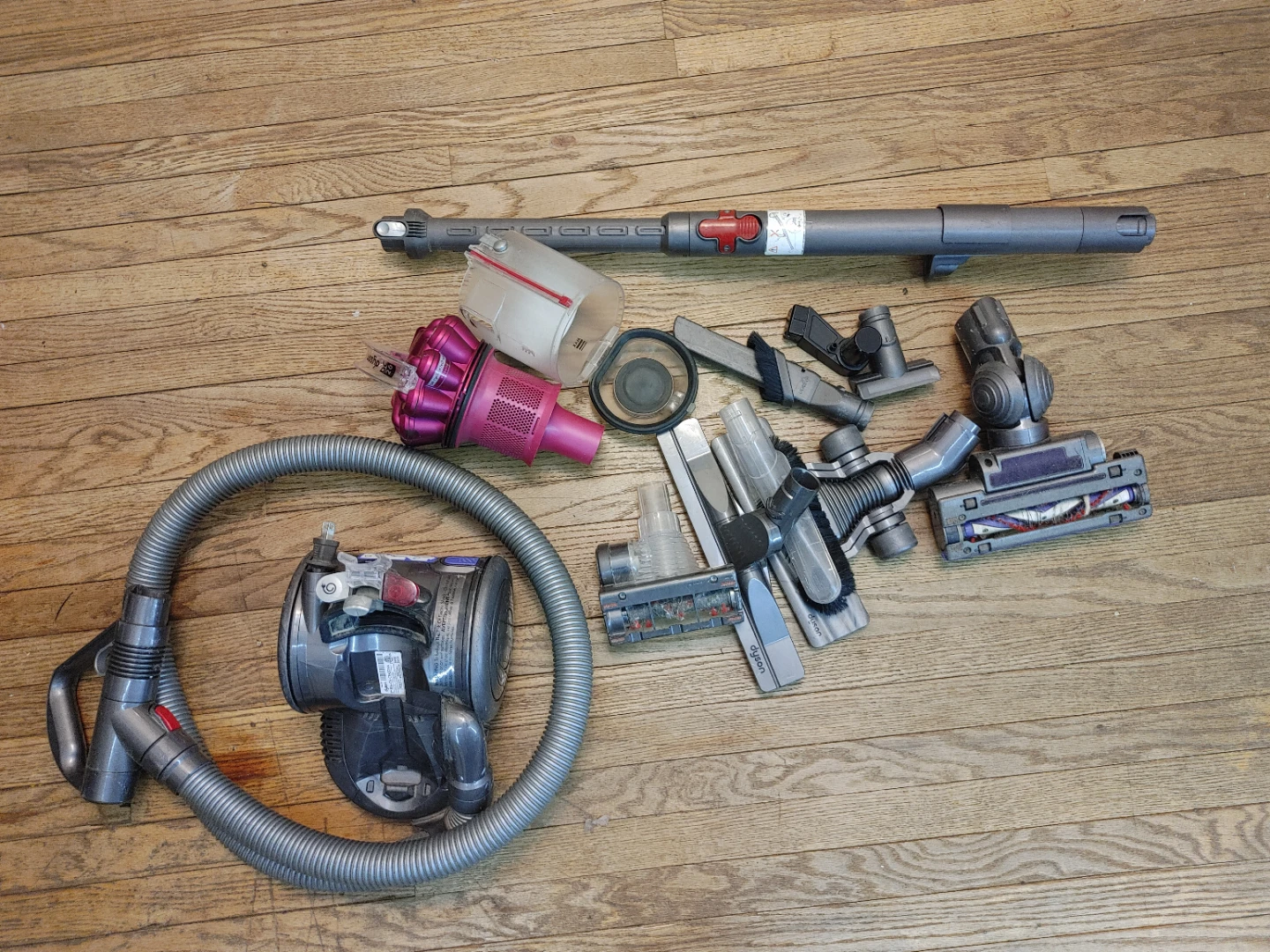 Dyson City DC26 Turbinehead Vacuum
