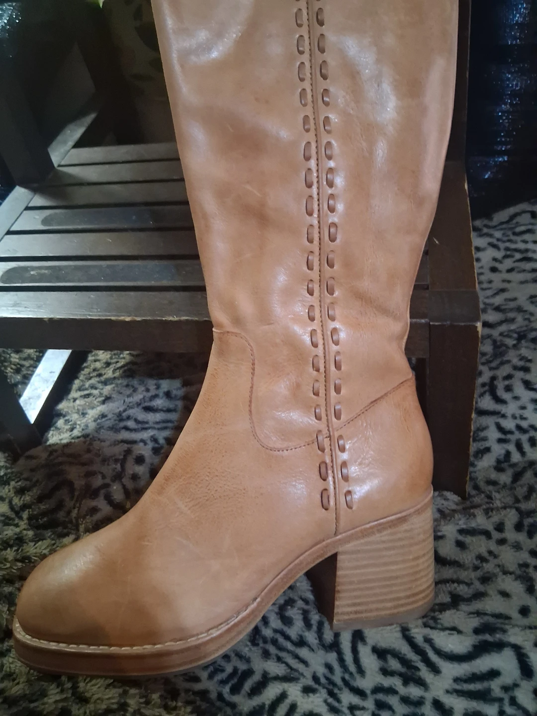 Chocolat Blu Women's Tan Leather Knee-High Boots Size 7